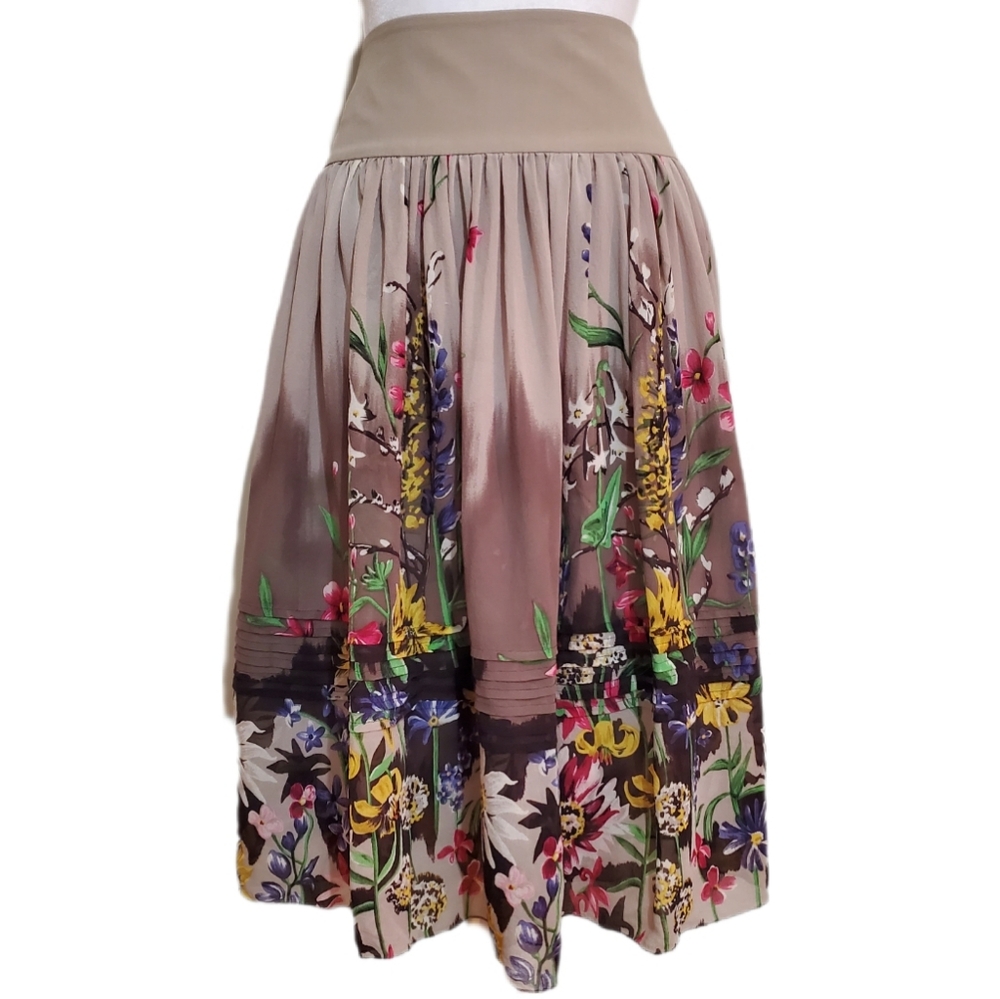 BCBGMaxAzria 100% silk tan brown colorful fairy garden flower skirt 10